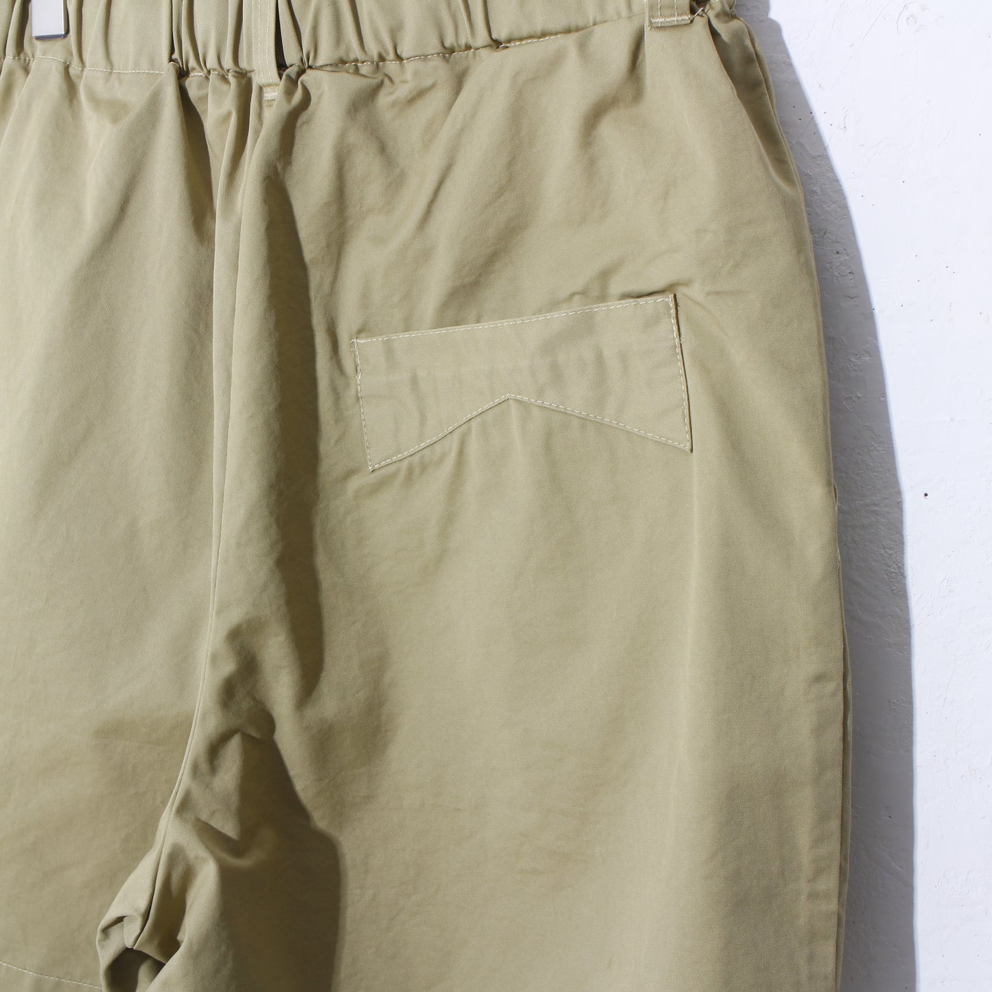 HAMBLETON SHORTS / beige