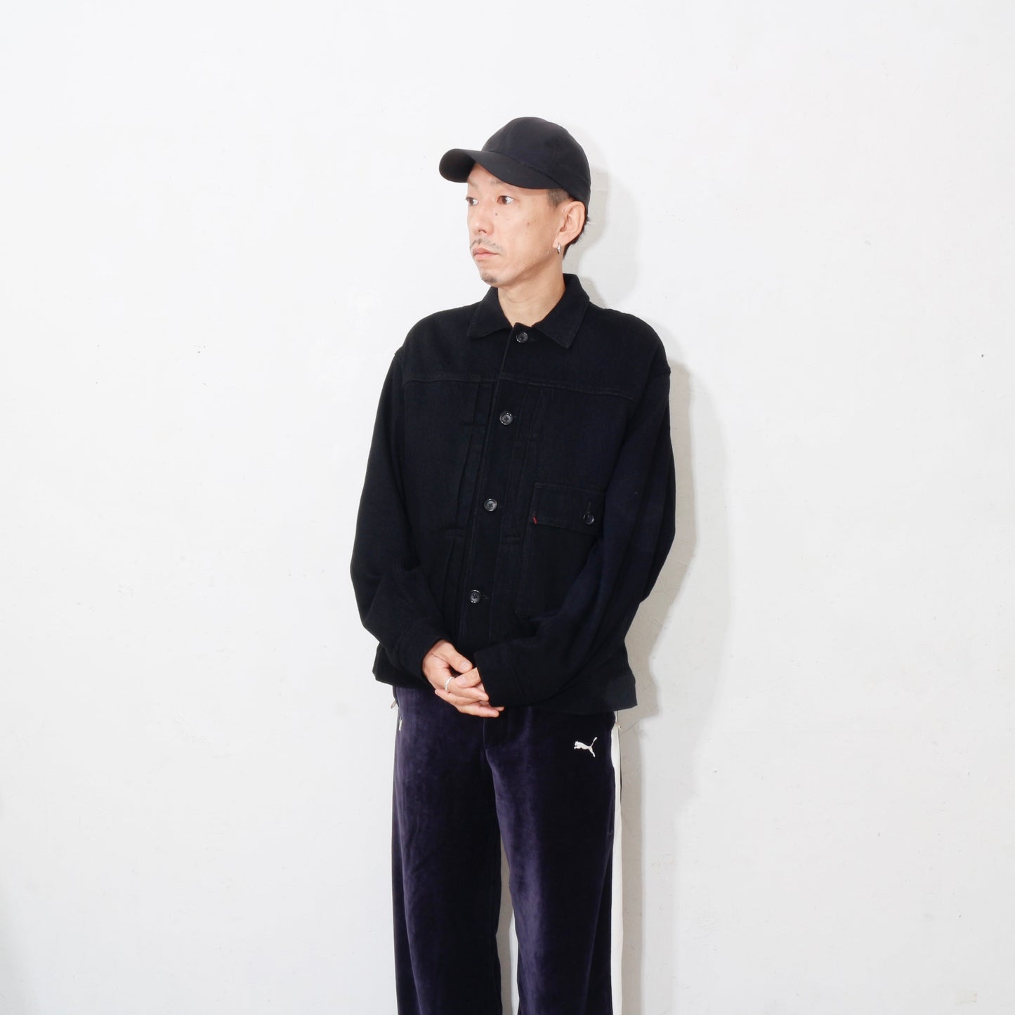 written by /thick twill denim jacket /black