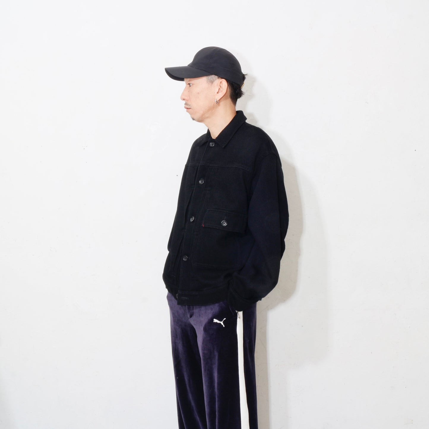 written by /thick twill denim jacket /black