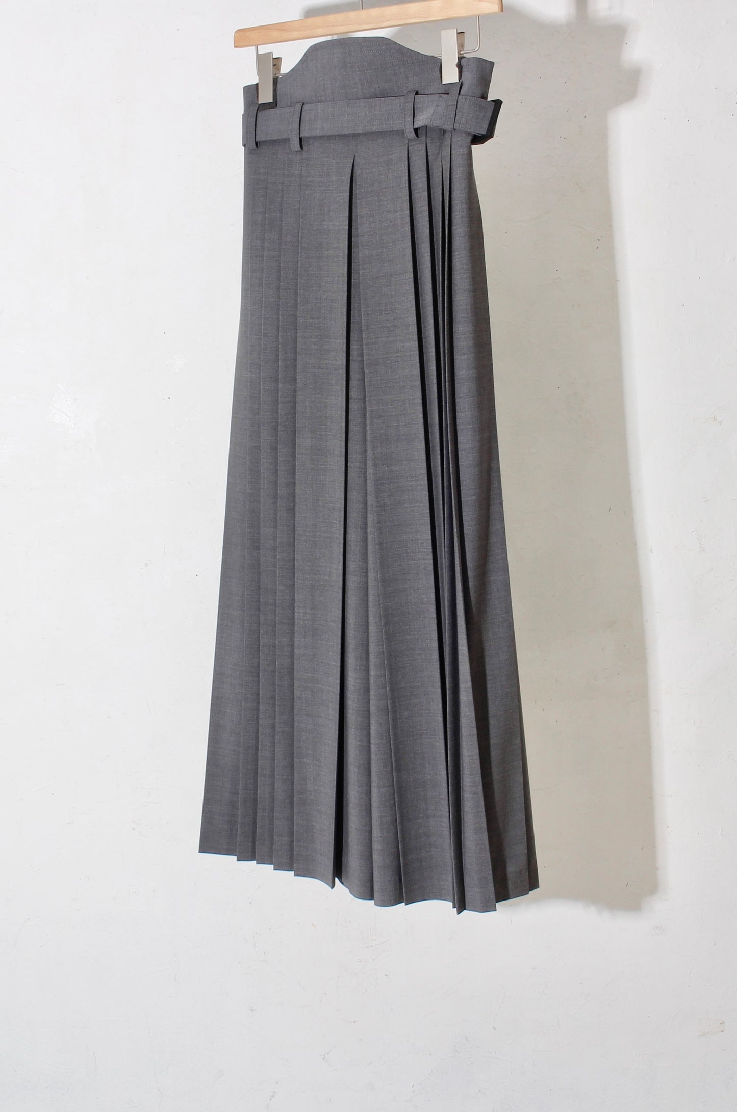 Hak_Pleats_pants / grey