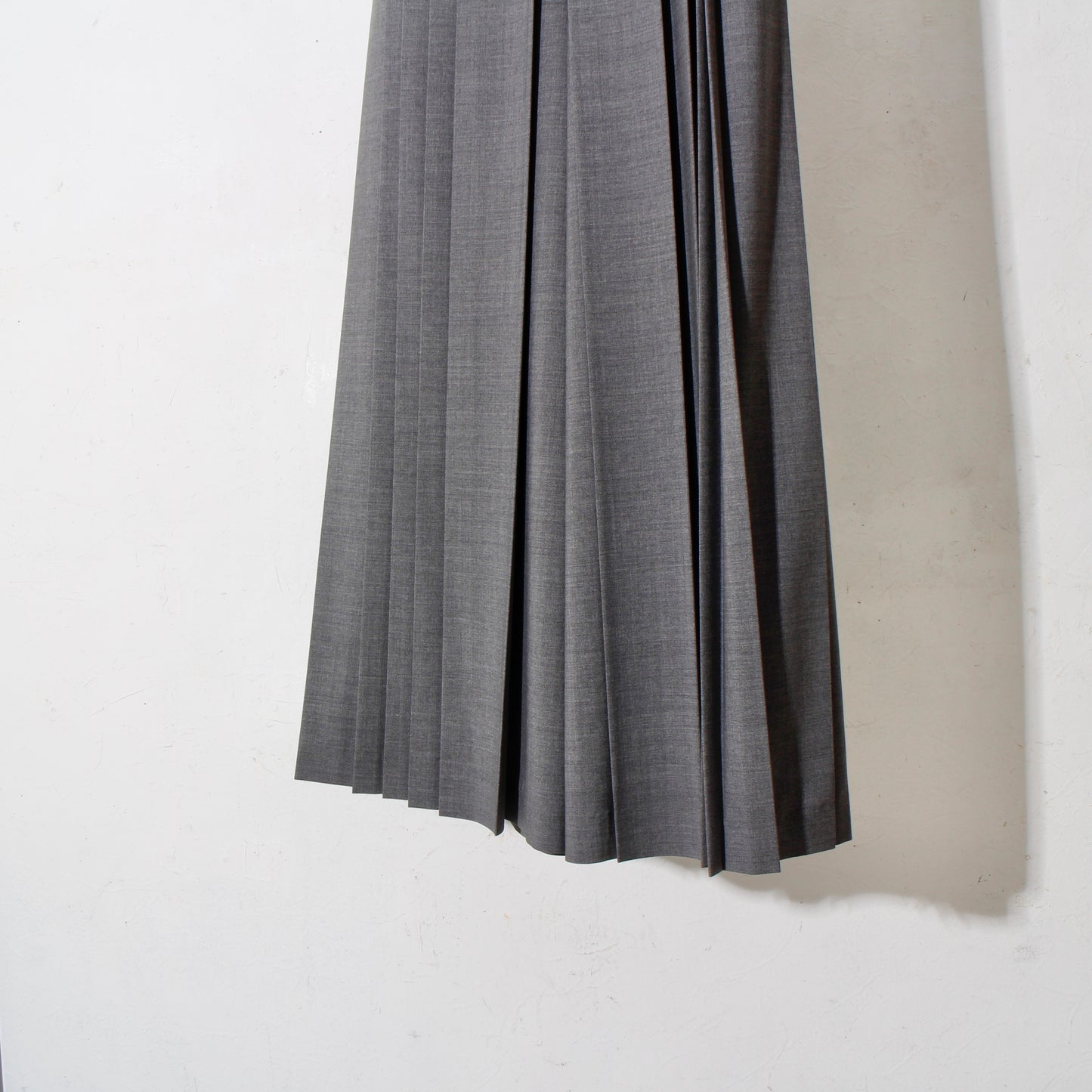 Hak_Pleats_pants / grey