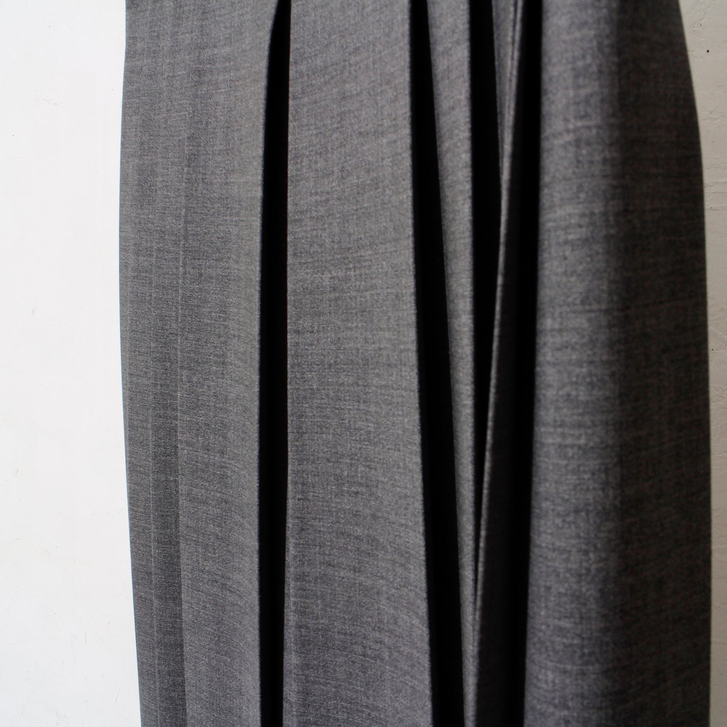 Hak_Pleats_pants / grey