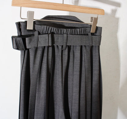 Hak_Pleats_pants / grey