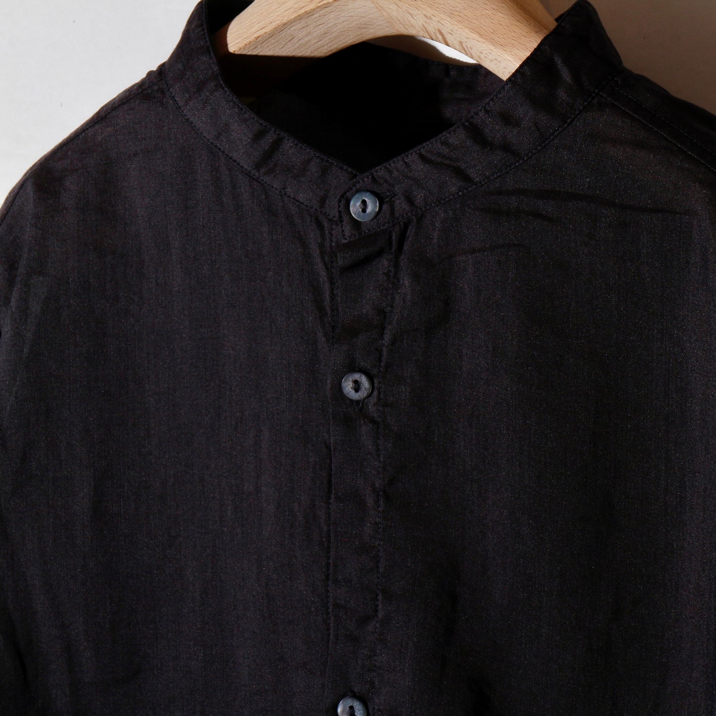 ラミーシルクシャツ /　墨黒