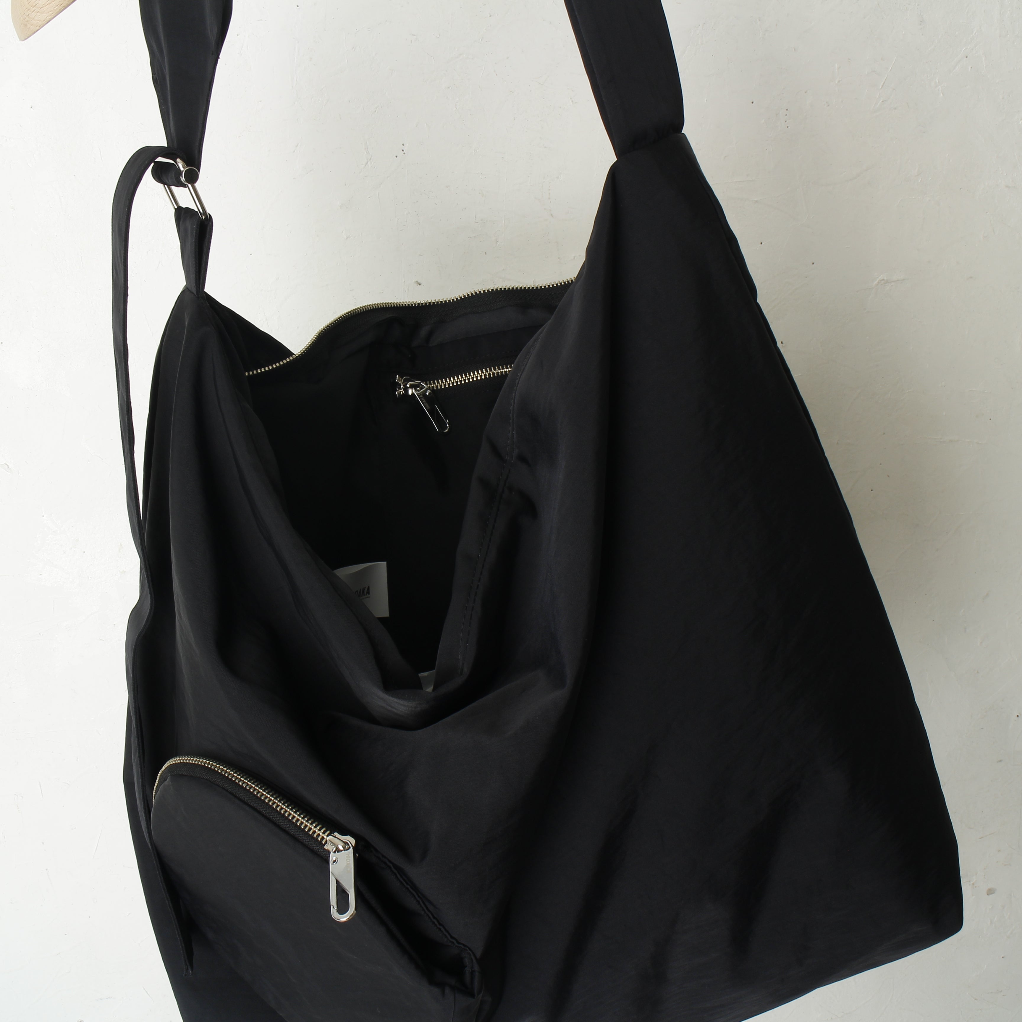 PING-PONG MESSENGER BAG / black