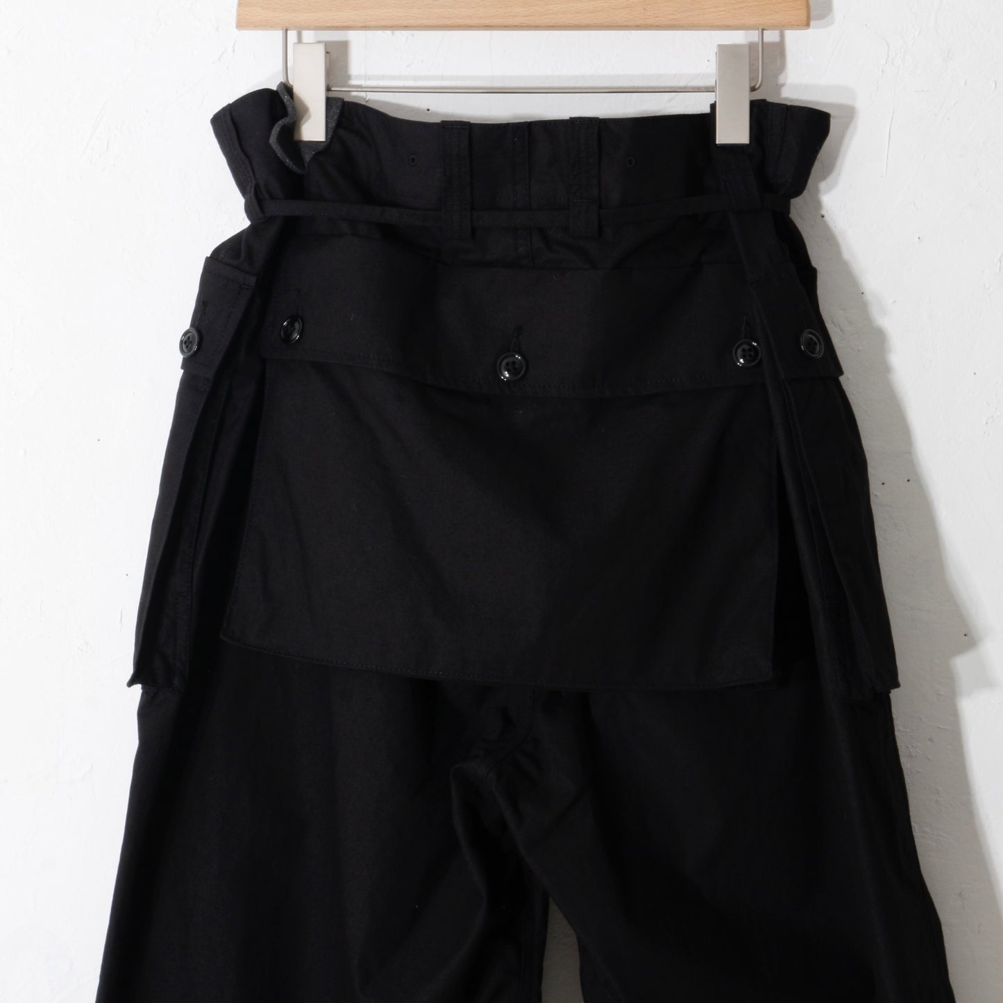 written by / multi pocket pants / bk