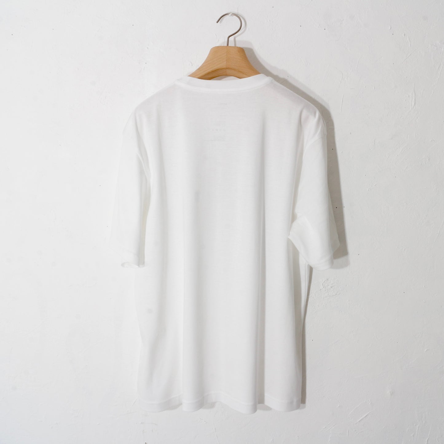 TSS-Wink / white