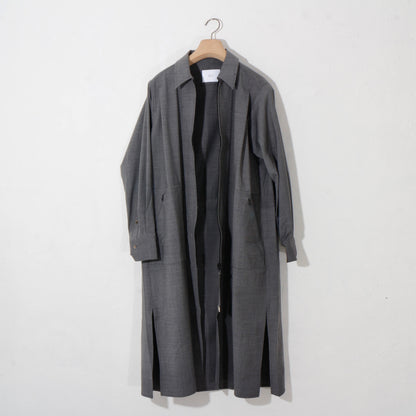 Window_Over_Shirts / grey