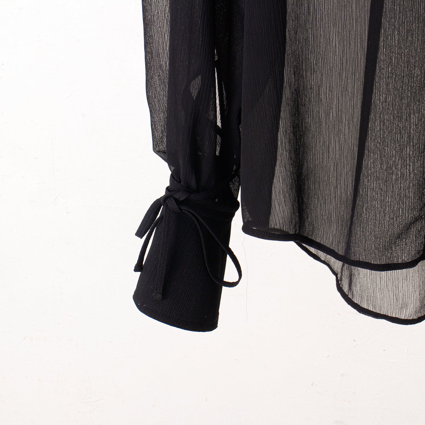 Alias Sheer Blouse / black