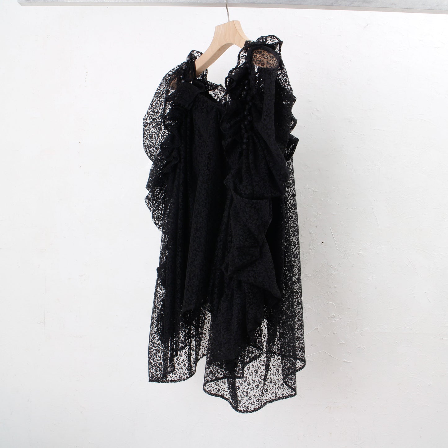 natsumi osawa/papillon sleeve tops