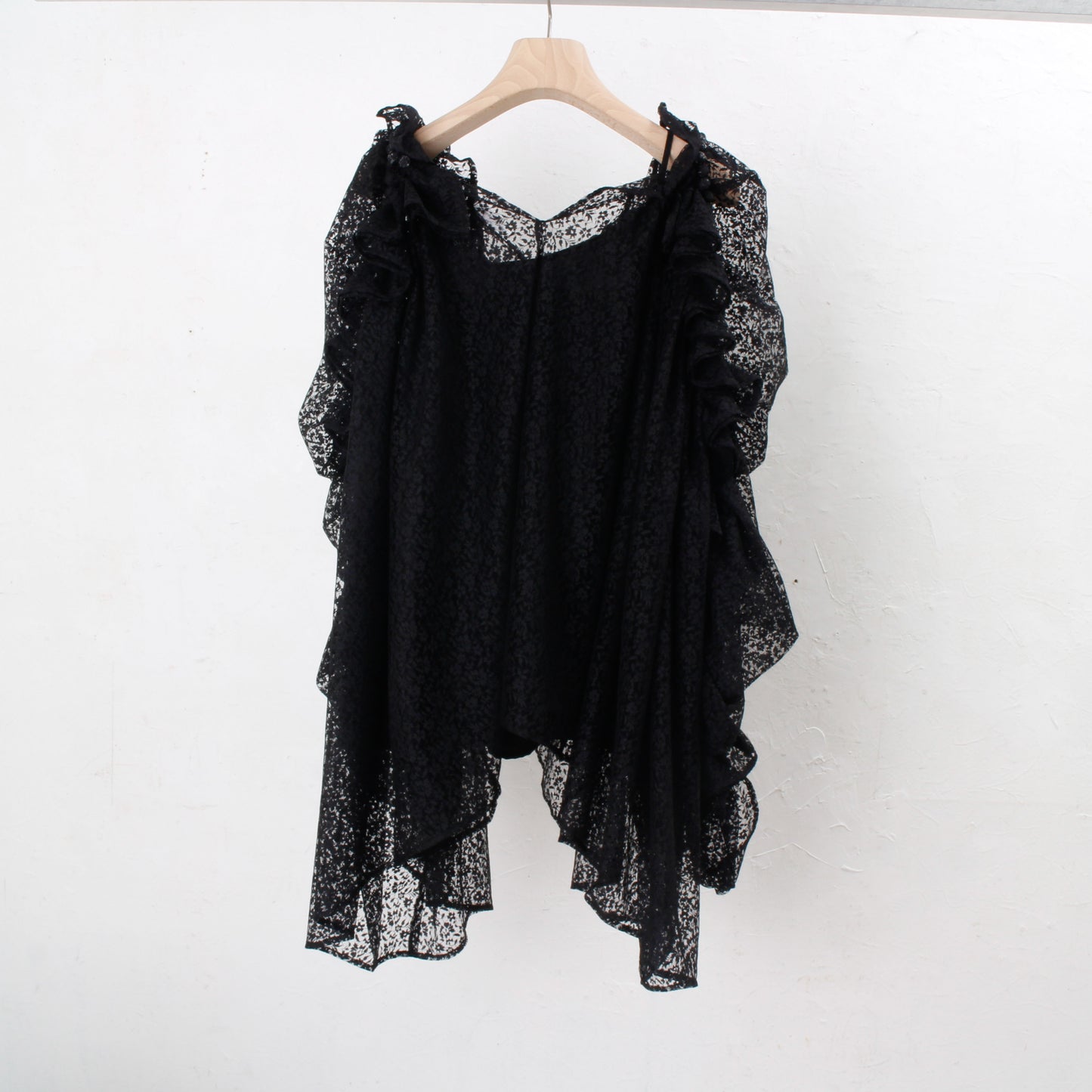 natsumi osawa/papillon sleeve tops