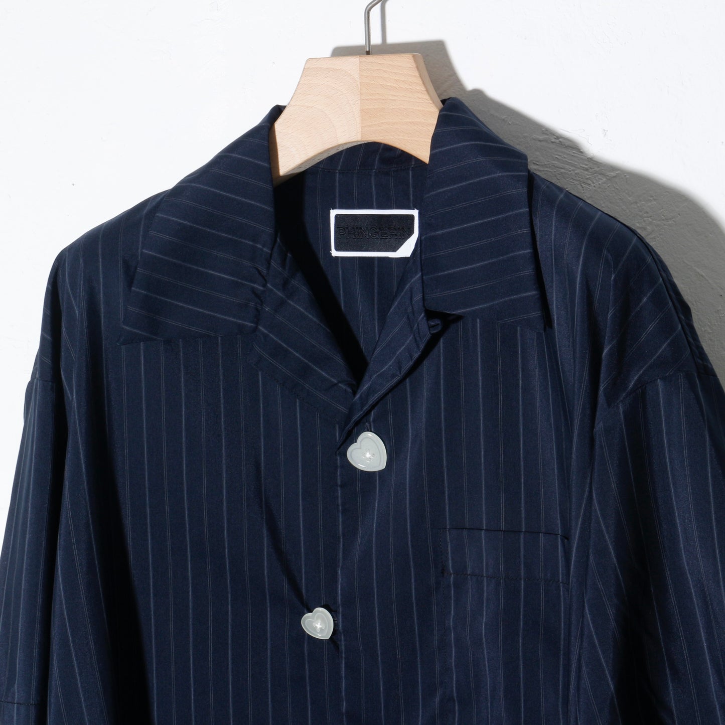 FLOATING HEART SS SHIRT