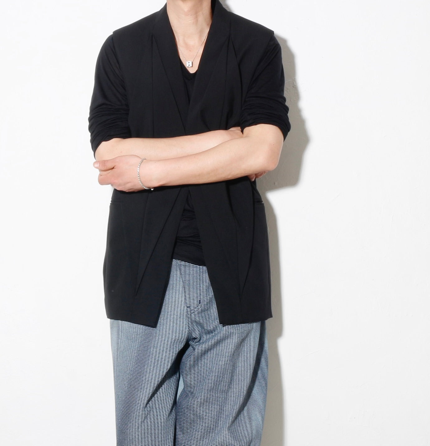 Dia_Sleeveless_Jacket / black