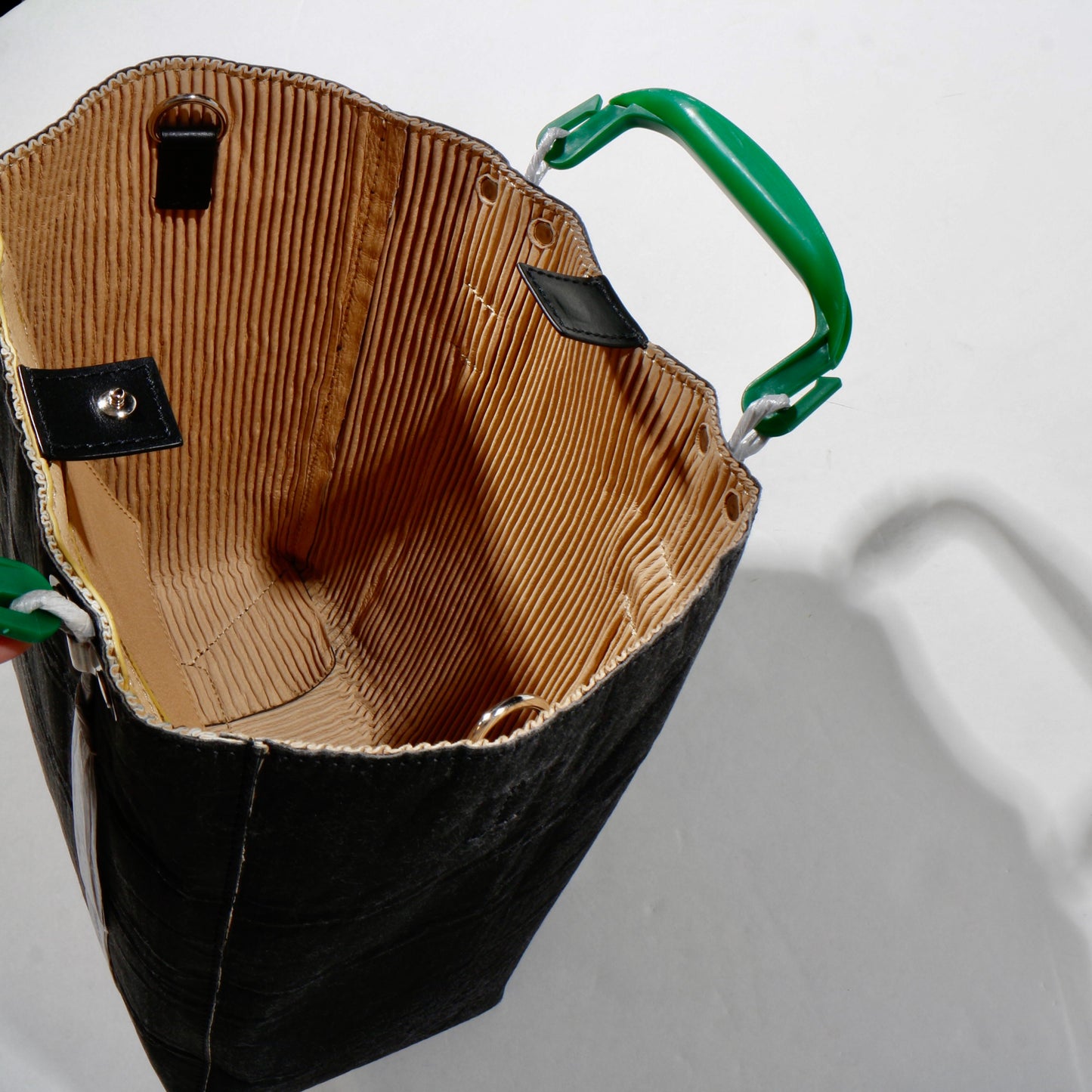 cardboard tote bag / bk
