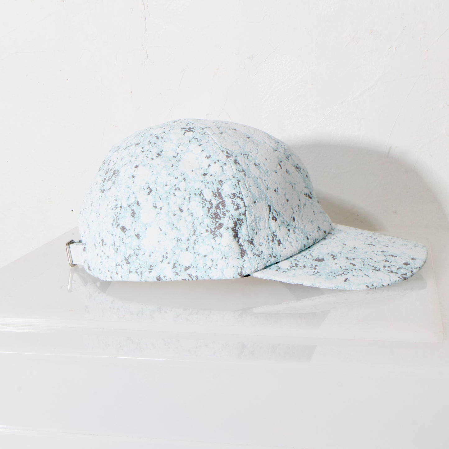 Moon_Cap / ice
