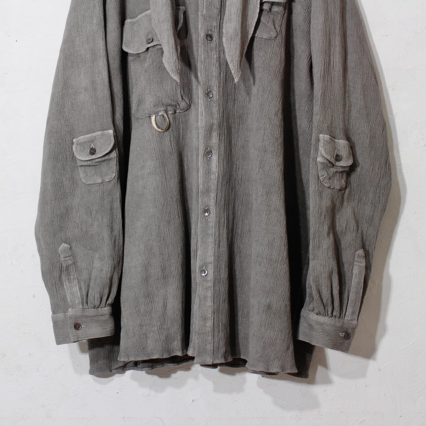 "eatable of many orders" / Celebration Scarf Shirts / charcoal