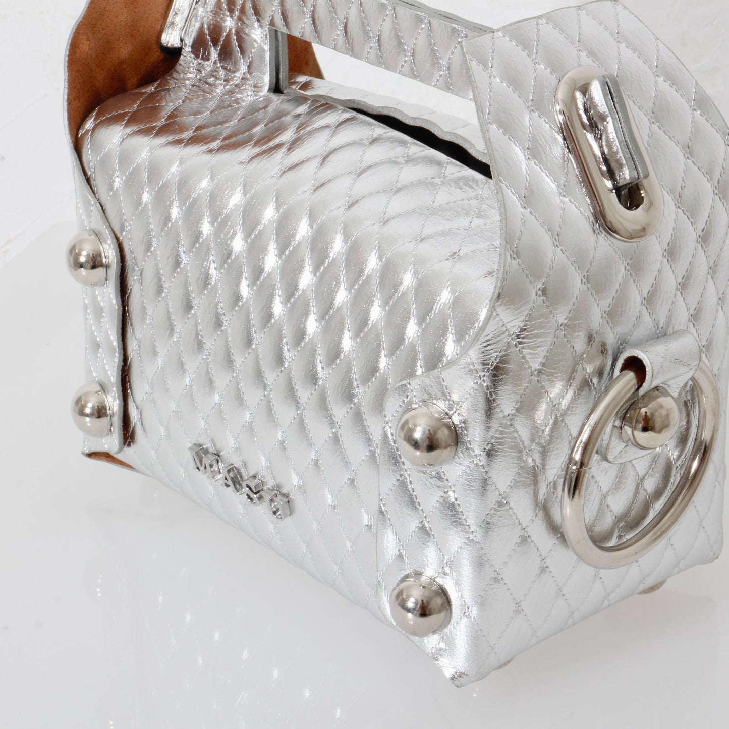 LEATHER CAKE BAG / silver