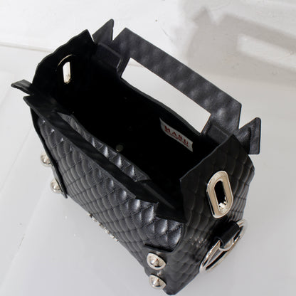 LEATHER CAKE BAG / black