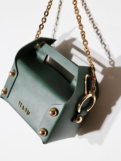 LEATHER CAKE BAG / moss green