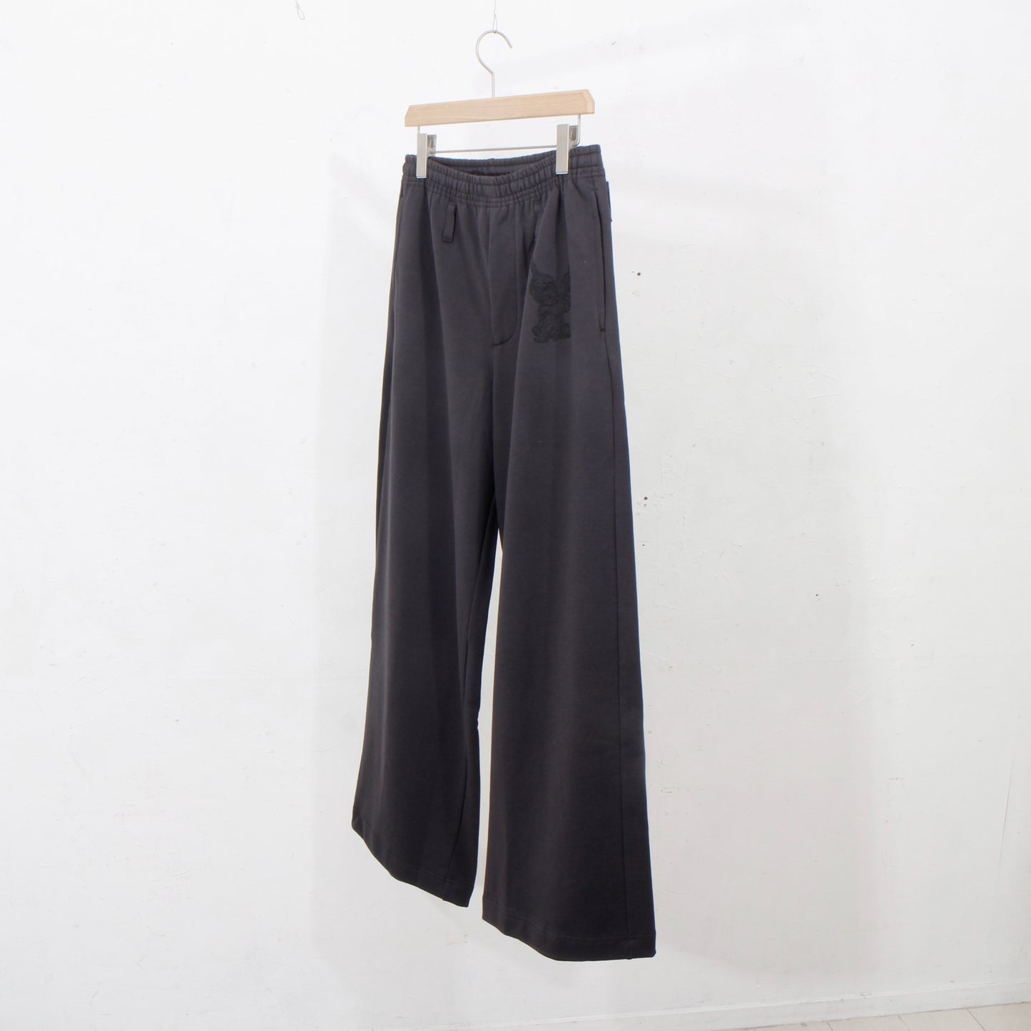 MB SWEAT PANTS / black