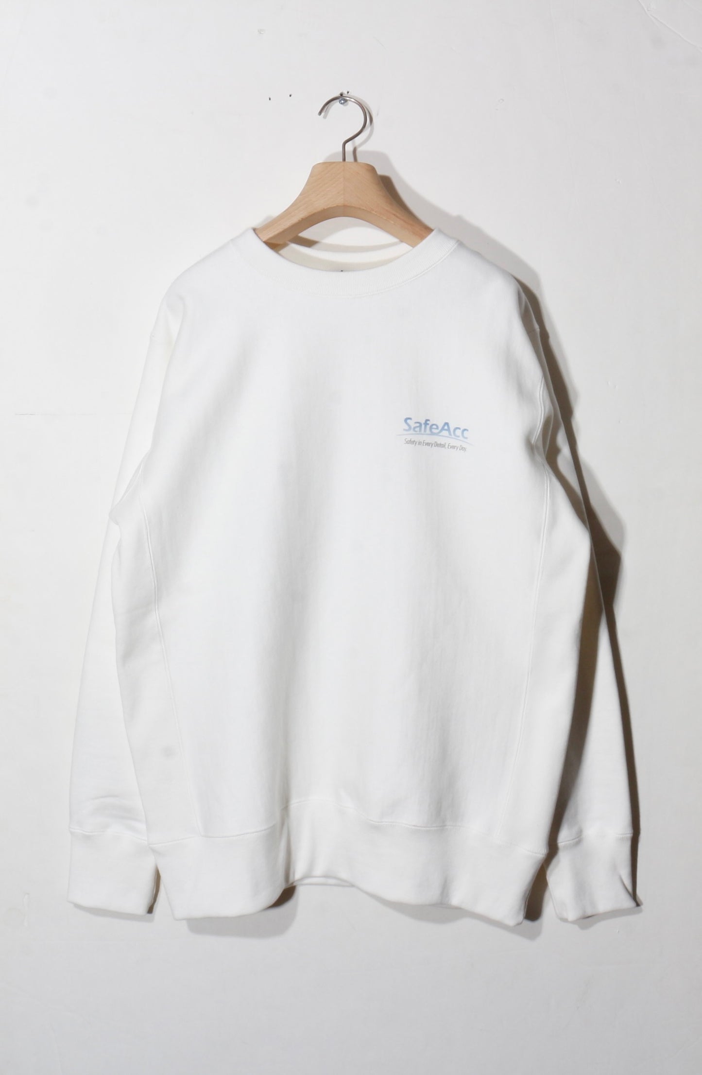 X-Ray Baggage Sweatshirts / white