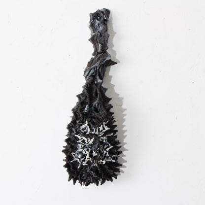 SPIKY NEWTON BAG / black
