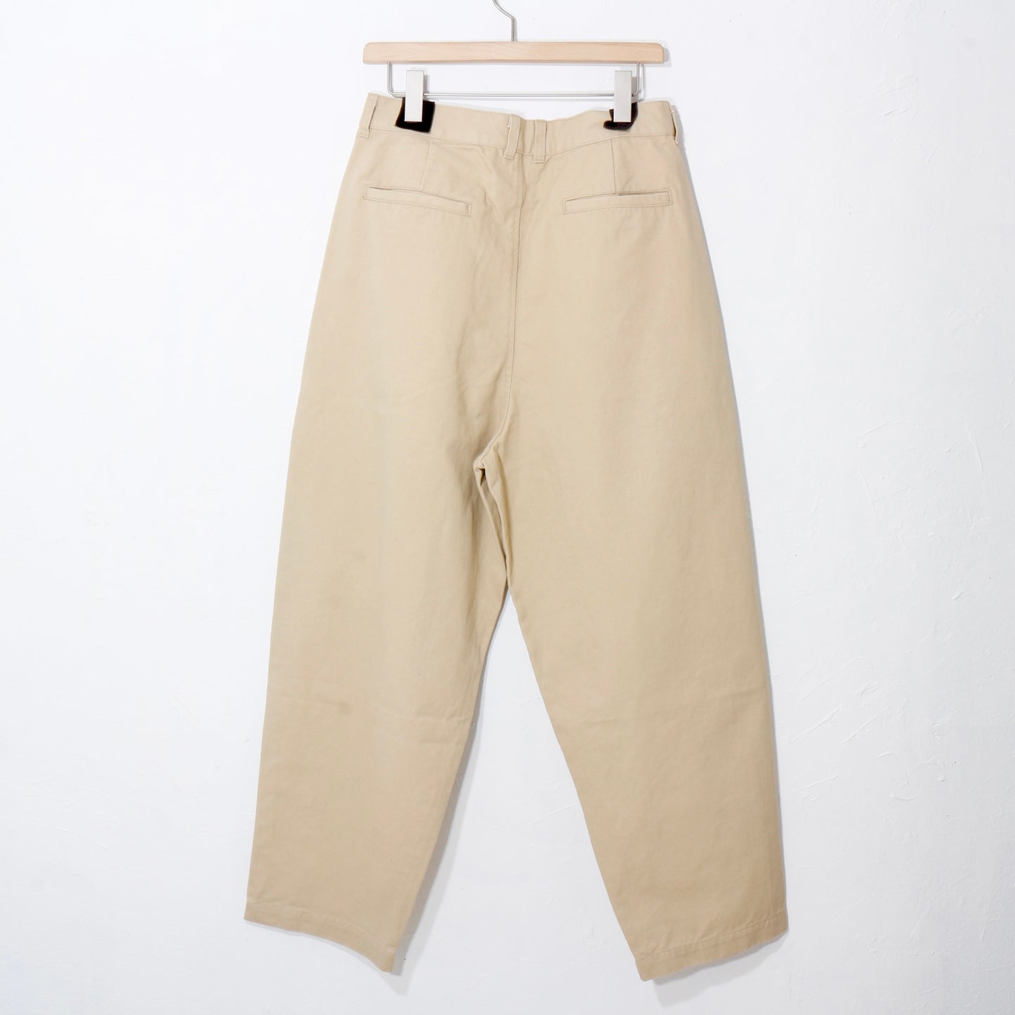 TWILL PLEATED PANTS　/ beige