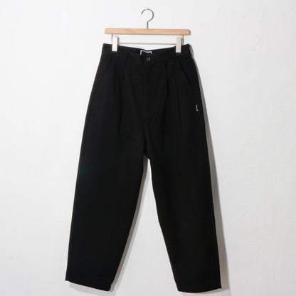 TWILL PLEATED PANTS　/ black