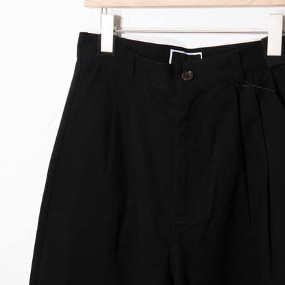 TWILL PLEATED PANTS　/ black