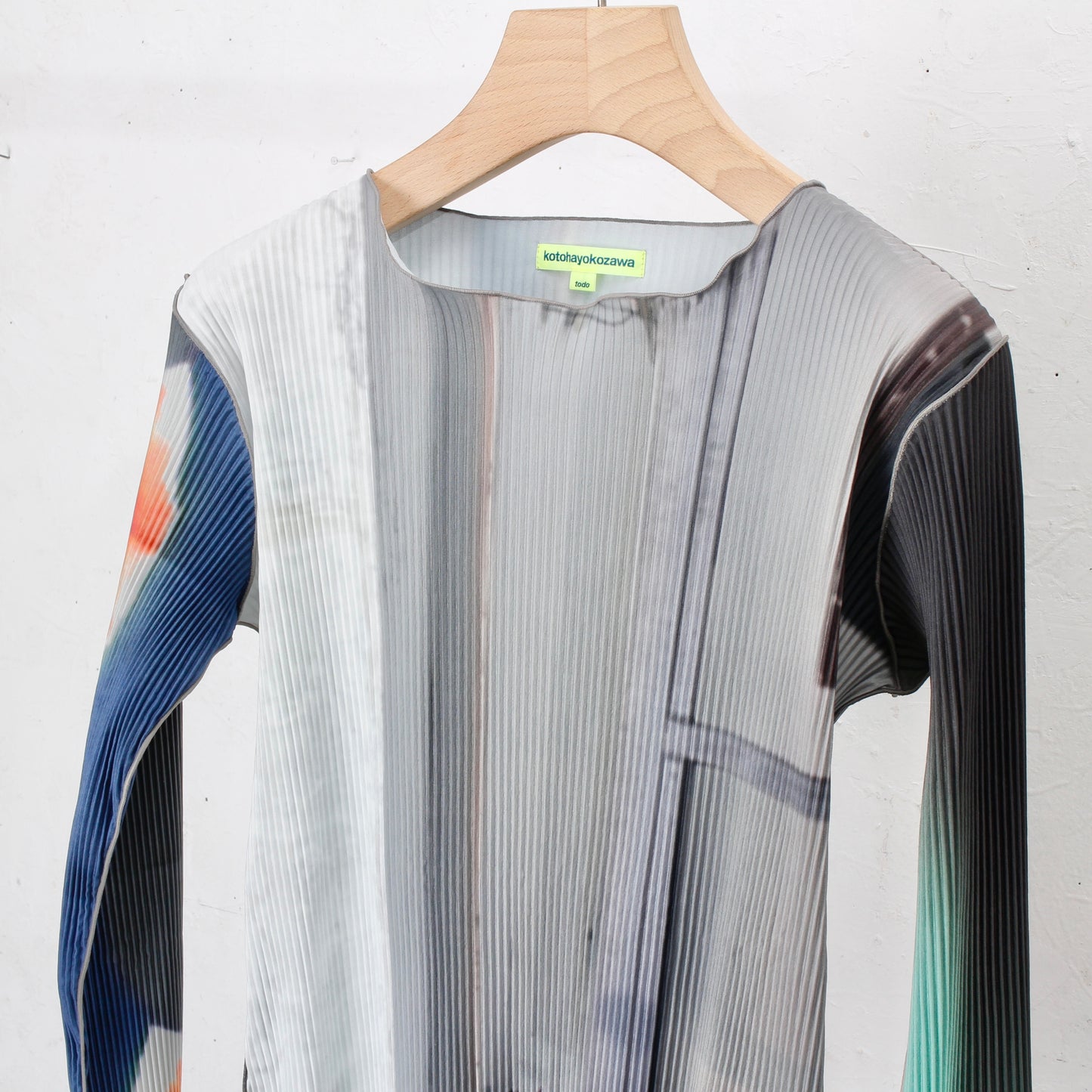 to do kotohayokozawa /Graphic Top /green