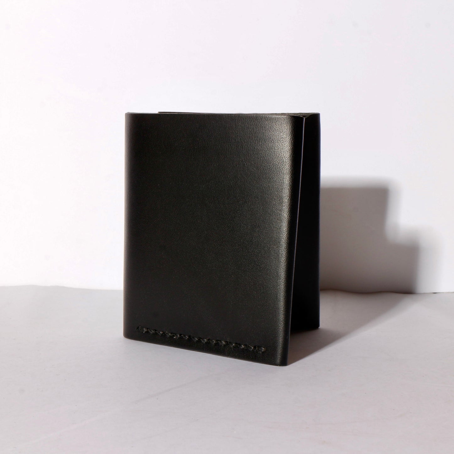 square wallet / black