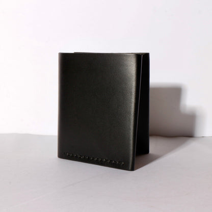 square wallet / black