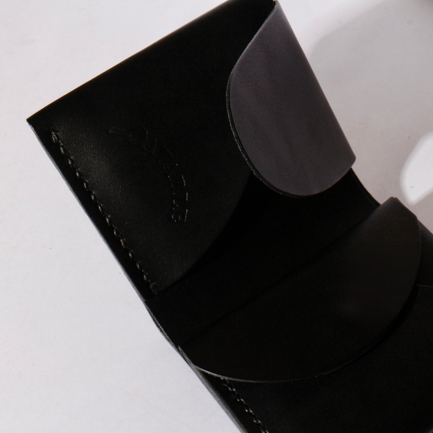 square wallet / black