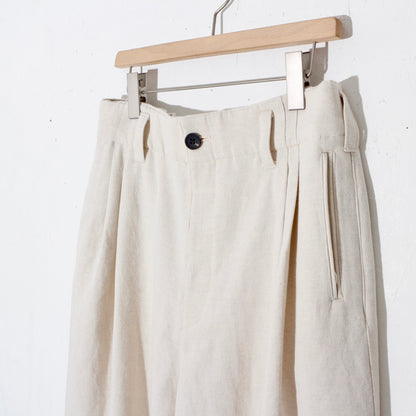 Natural Dyed 2tuck Trouser/  off white