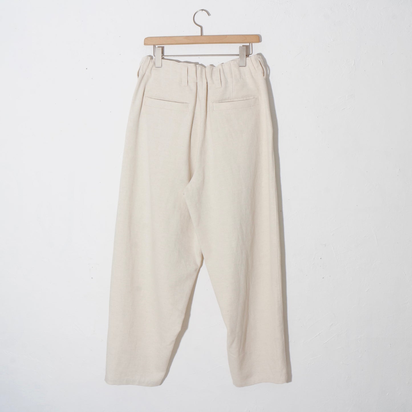 Natural Dyed 2tuck Trouser/  off white