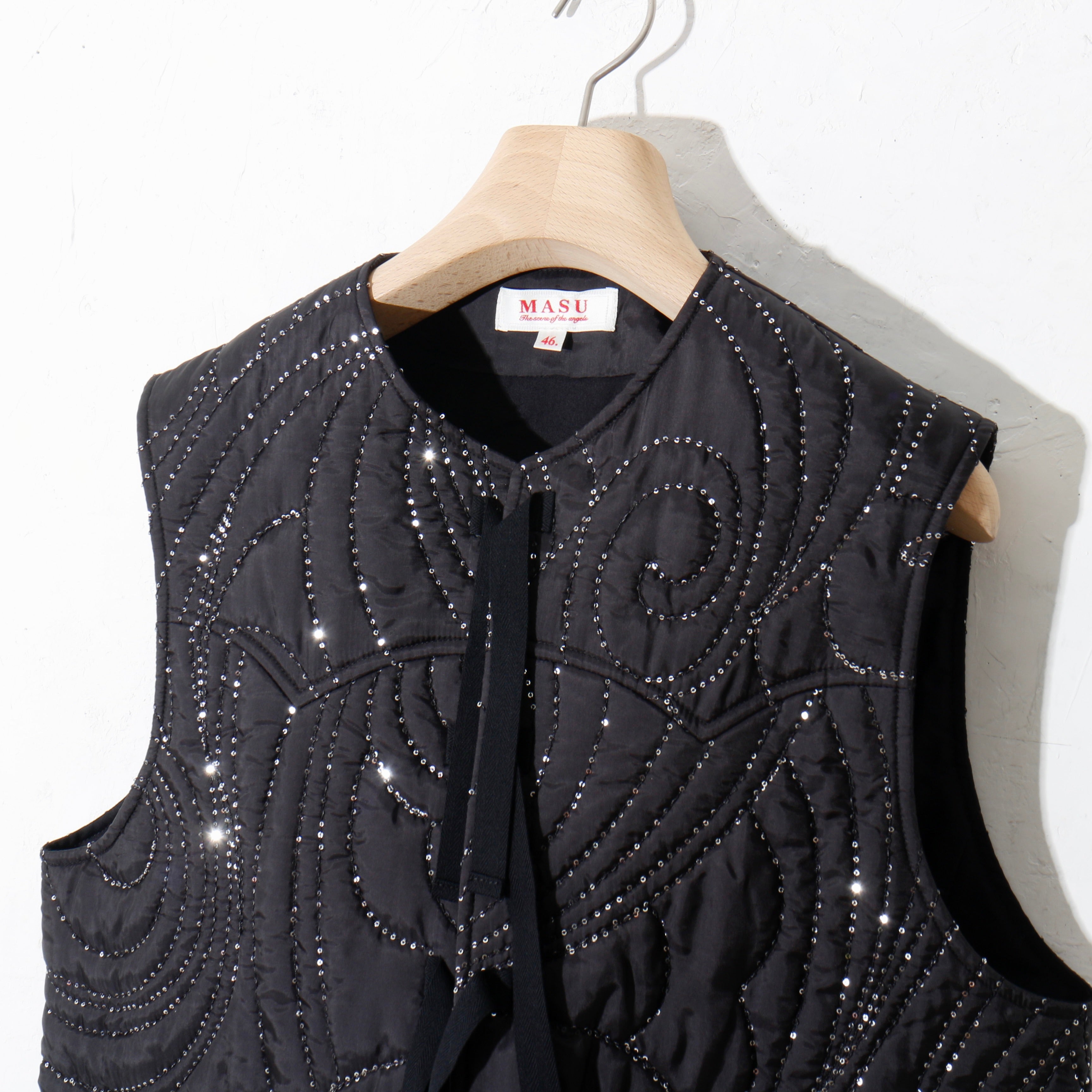 SPRKLING PLANET PADDED VEST – MIKIRIHASSHIN OFFICIAL