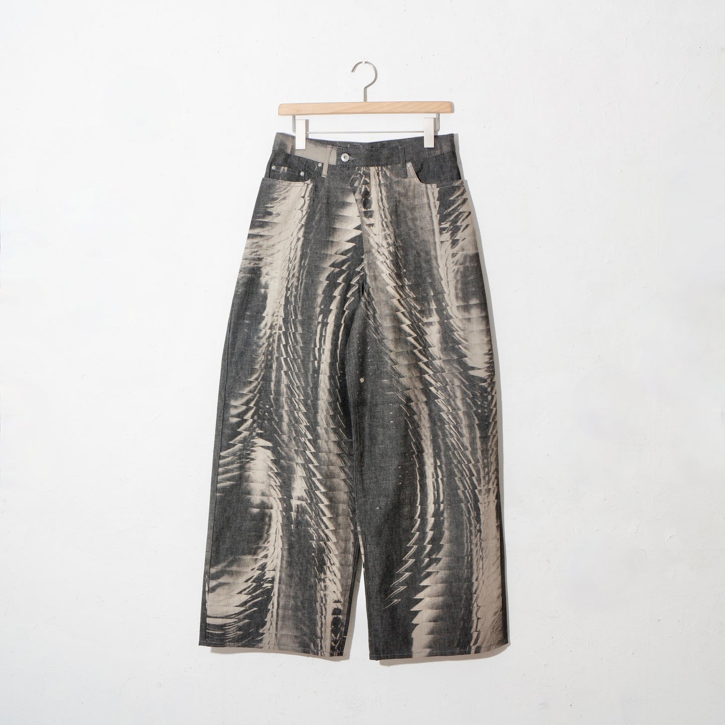 Latent Bleach Denim / black