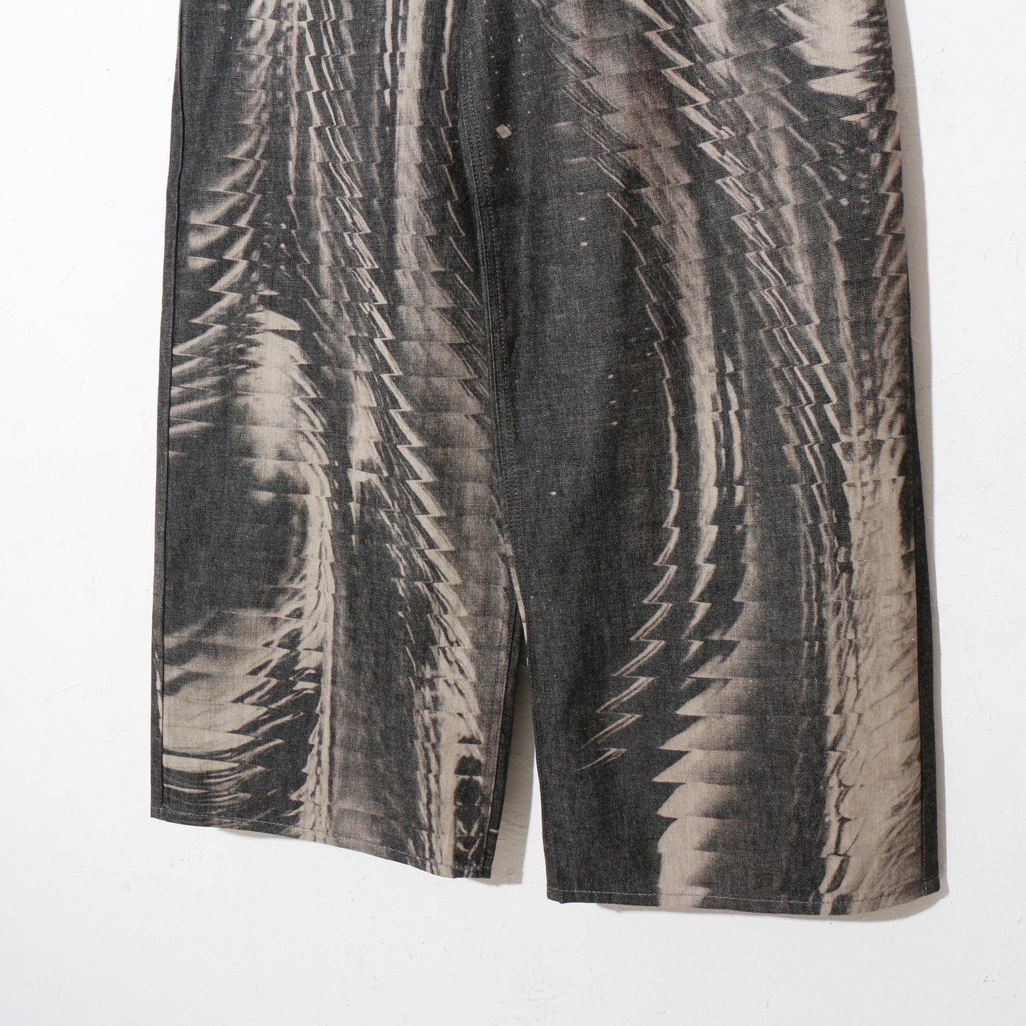 Latent Bleach Denim / black