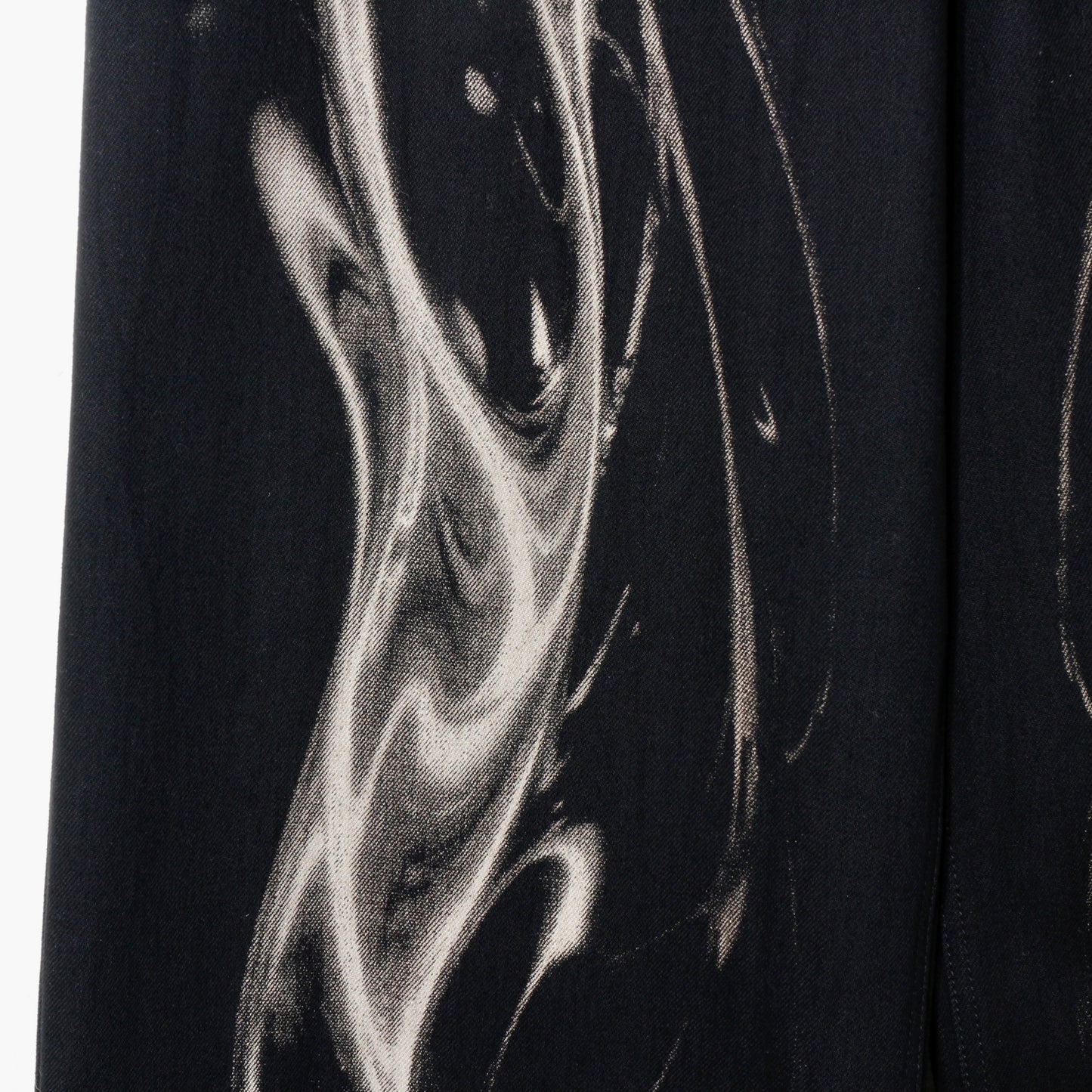 Refract_Bleach_Denim / black