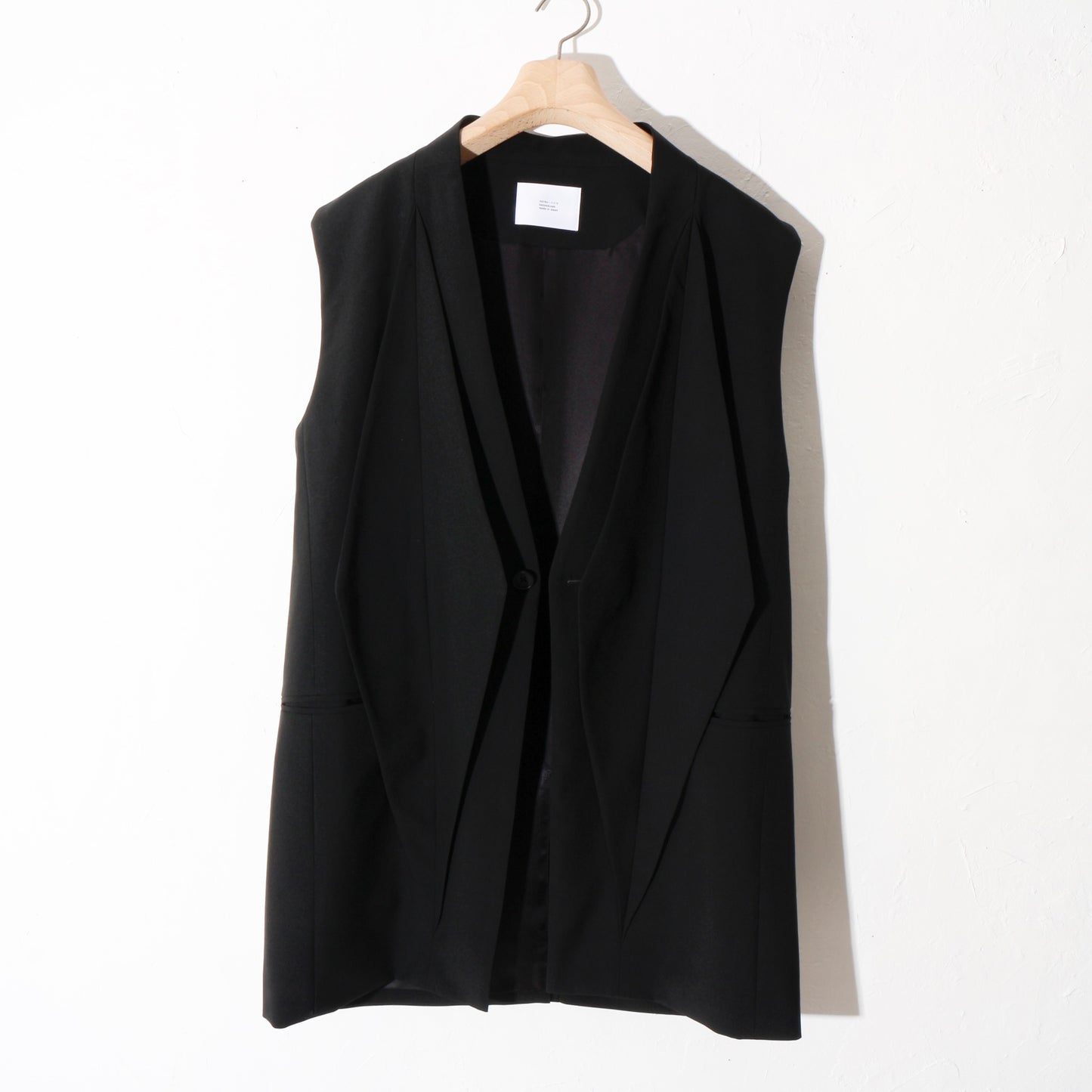 Dia_Sleeveless_Jacket / black