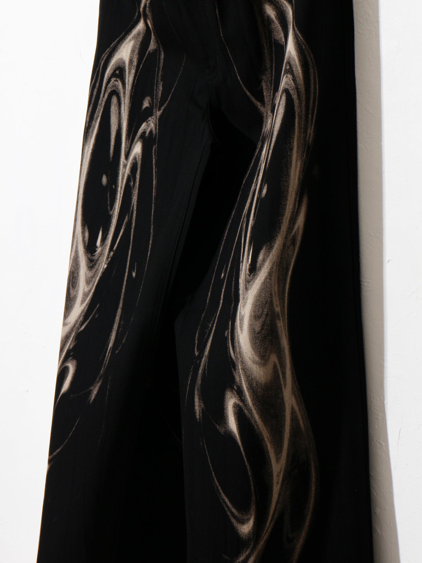 Refract_Bleach_Denim / black