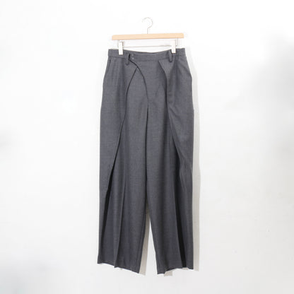 Dub Tailored Trousers / grey