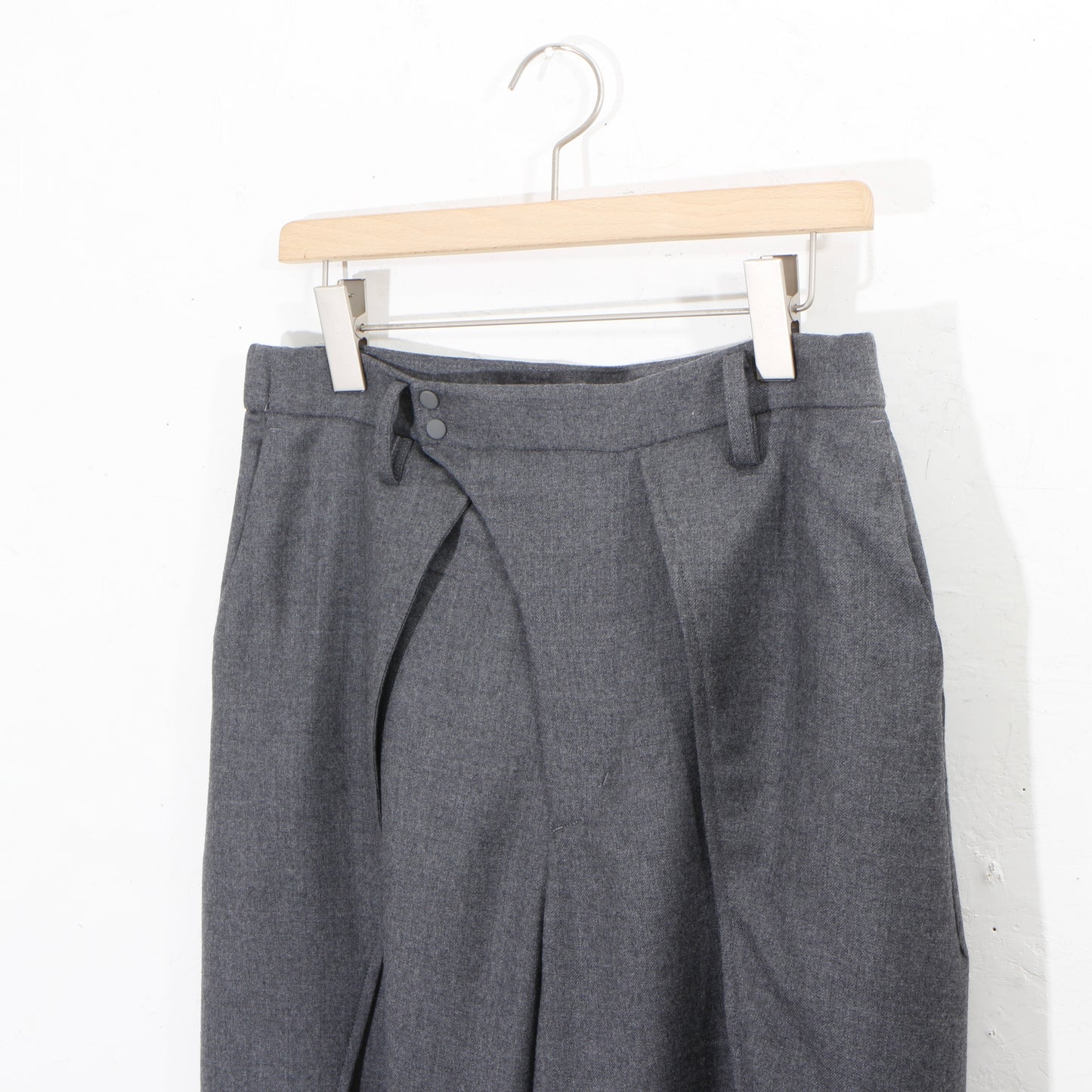 Dub Tailored Trousers / grey