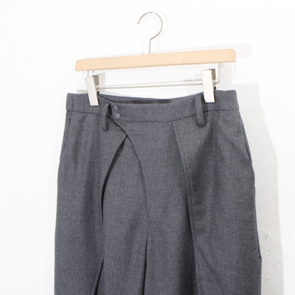 Dub Tailored Trousers / grey