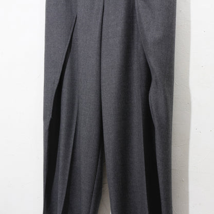 Dub Tailored Trousers / grey