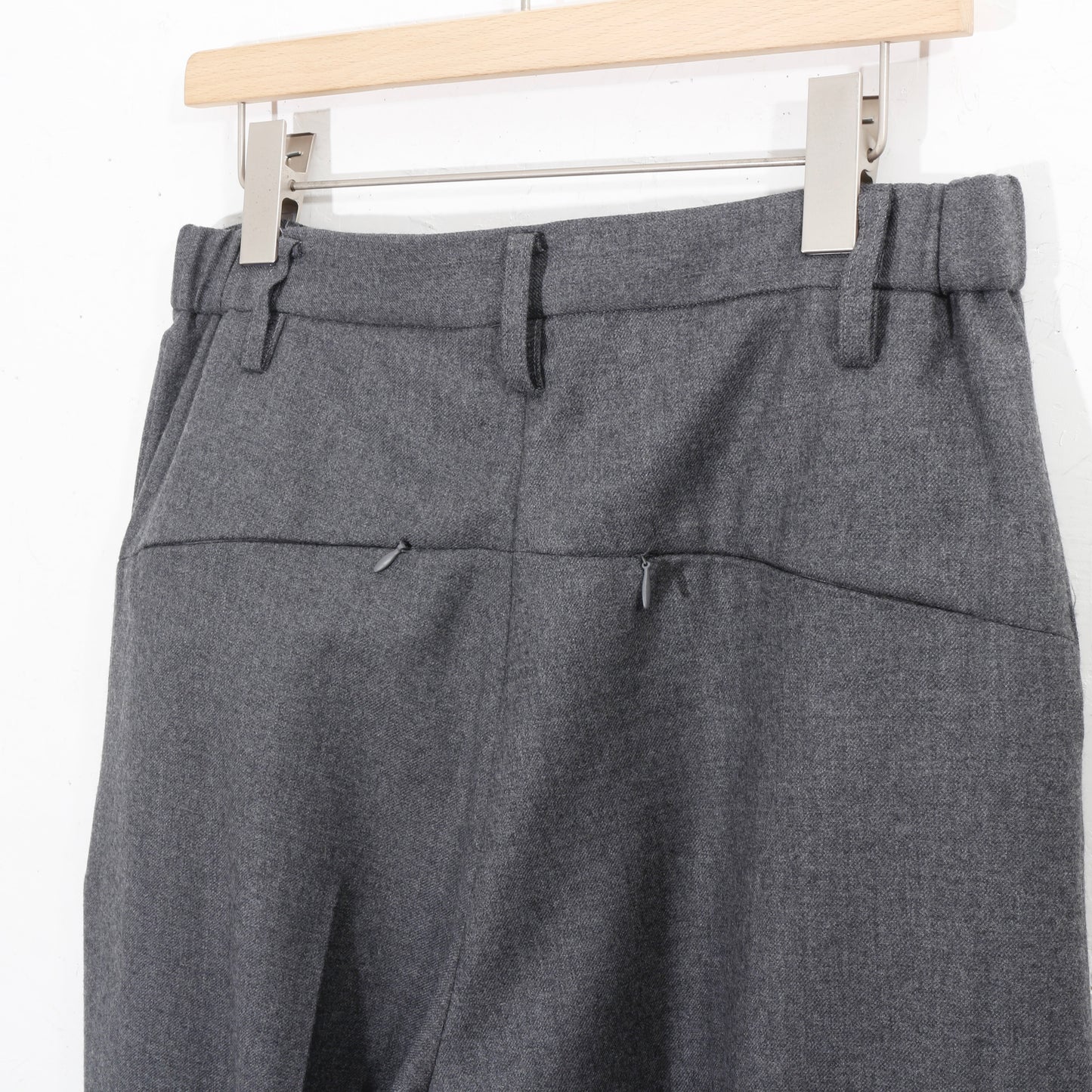 Dub Tailored Trousers / grey