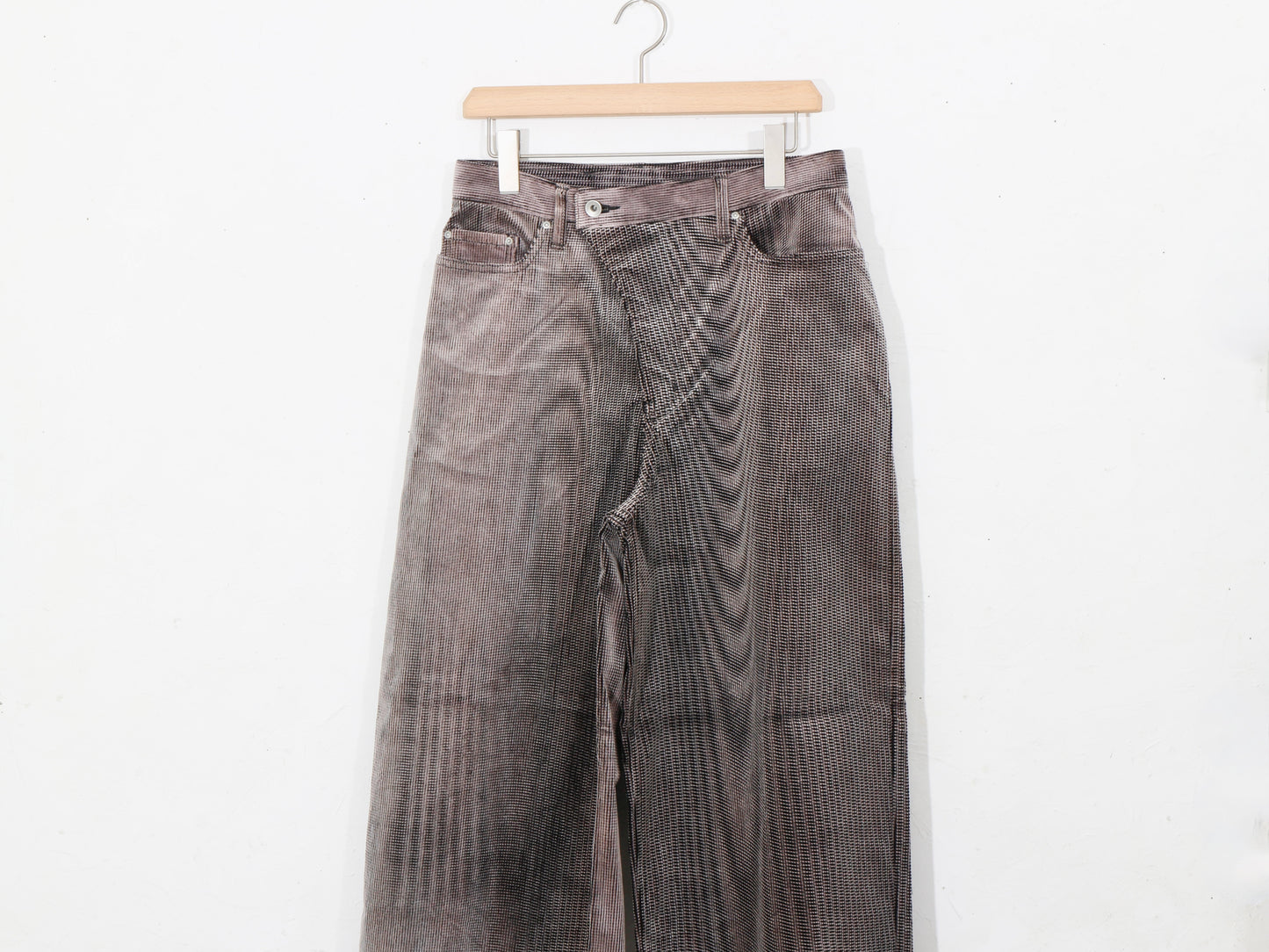 mirage_ bleach_corduroy_pants / black