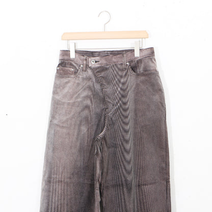mirage_ bleach_corduroy_pants / black