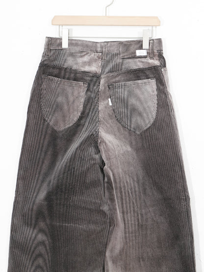 mirage_ bleach_corduroy_pants / black