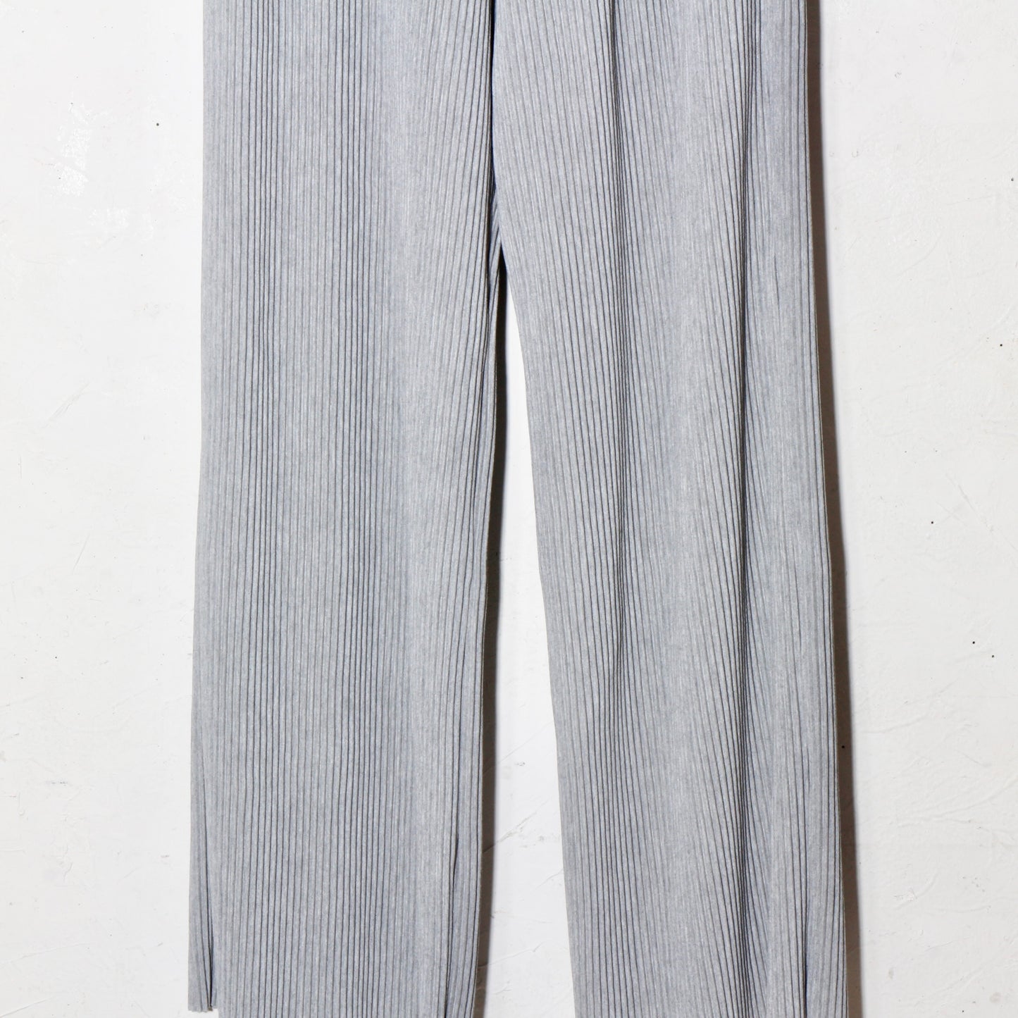 to do kotohayokozawa / crisp piping pants /gray